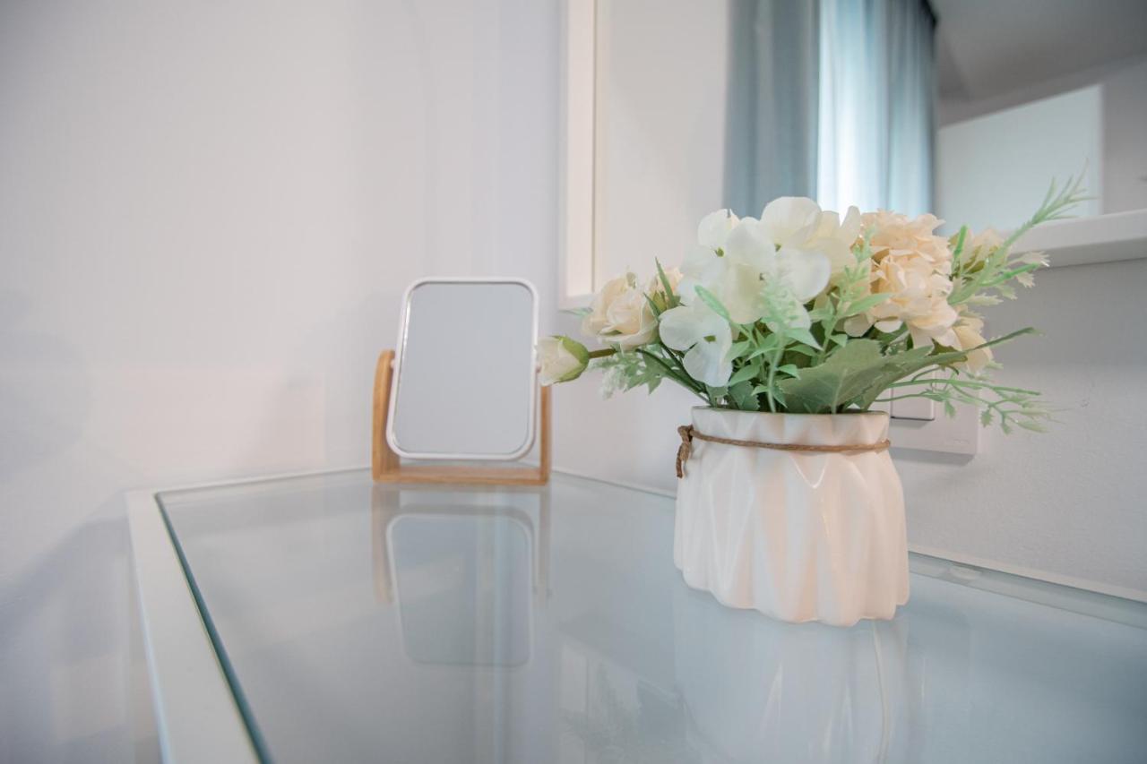 Apartamento Sunset Кадис Екстериор снимка