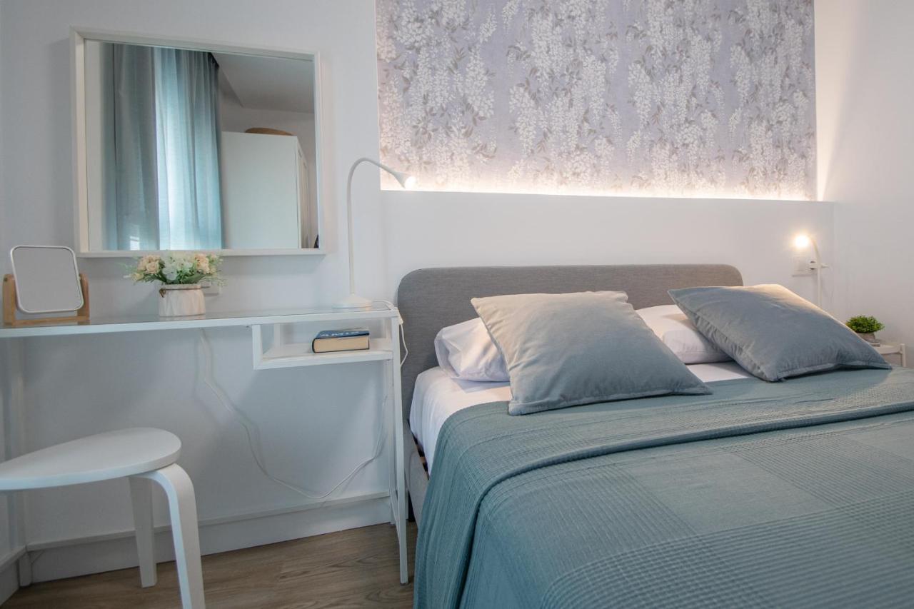 Apartamento Sunset Кадис Екстериор снимка