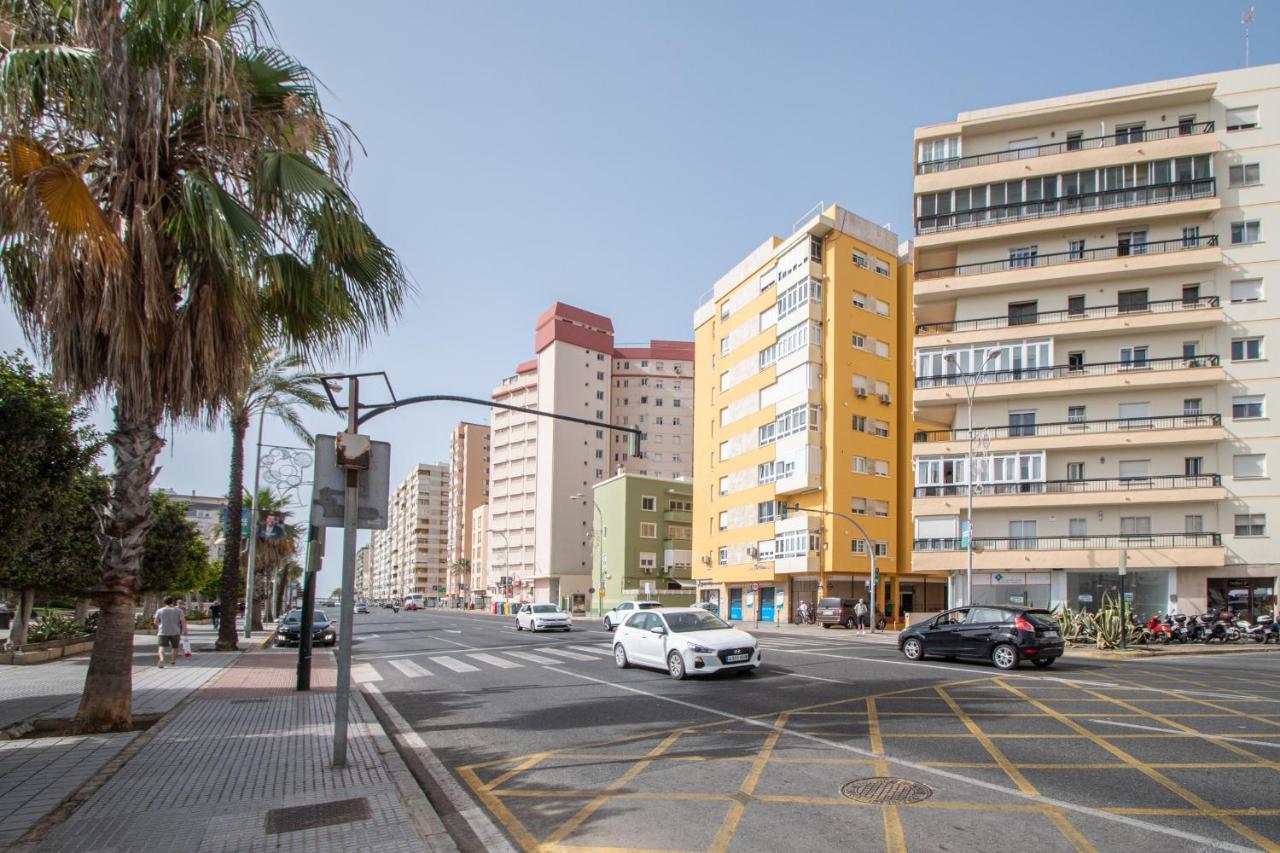 Apartamento Sunset Кадис Екстериор снимка